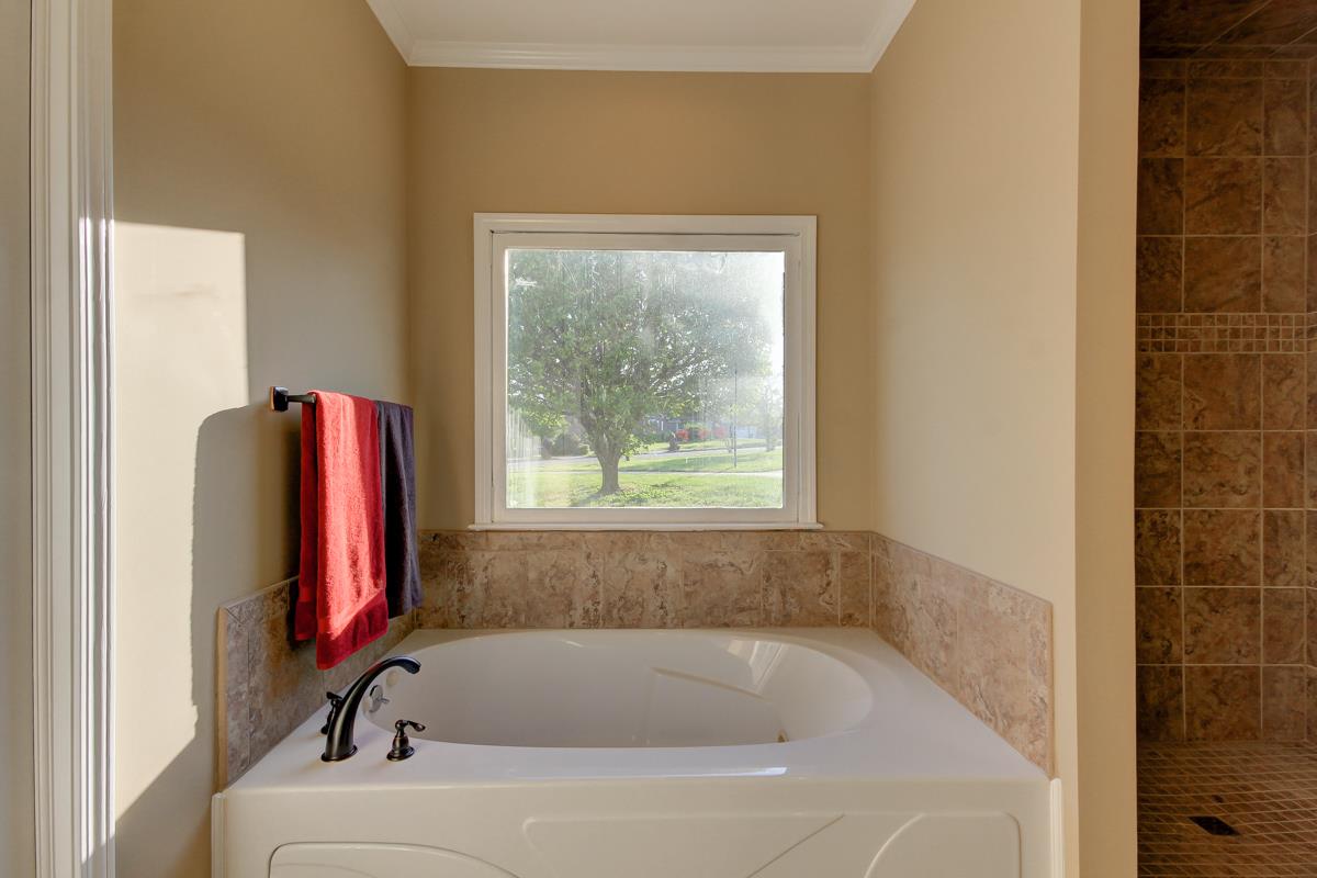 3440 East Rhett Butler Road Clarksville, TN 37042 - Photo 14 of 29 Gallery Image 14