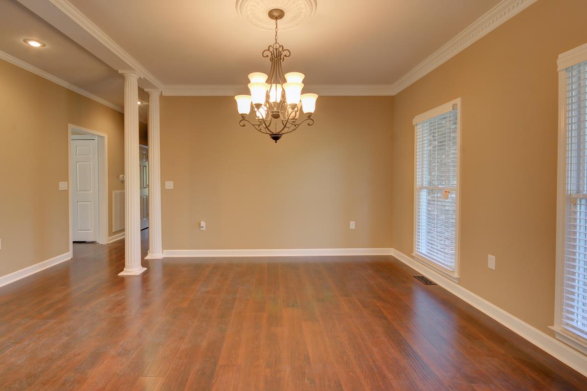 3440 East Rhett Butler Road Clarksville, TN 37042 - Photo 4 of 29 Gallery Image 4