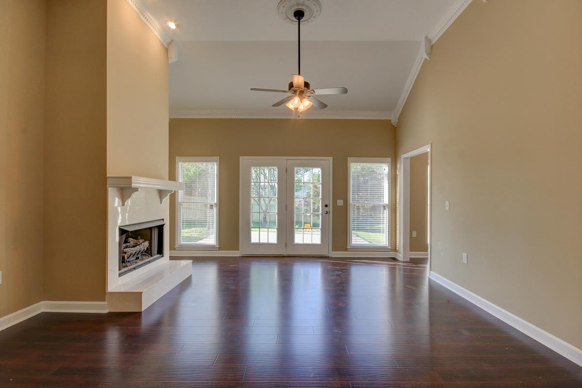 3440 East Rhett Butler Road Clarksville, TN 37042 - Photo 6 of 29 Gallery Image 6