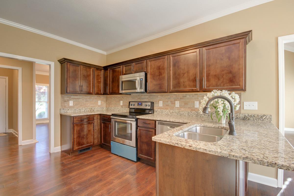3440 East Rhett Butler Road Clarksville, TN 37042 - Photo 8 of 29 Gallery Image 8