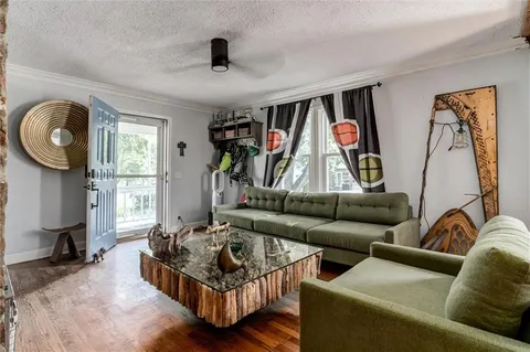 $259,000 | 8300 Ward Parkway Plaza, Kansas City, MO 64114