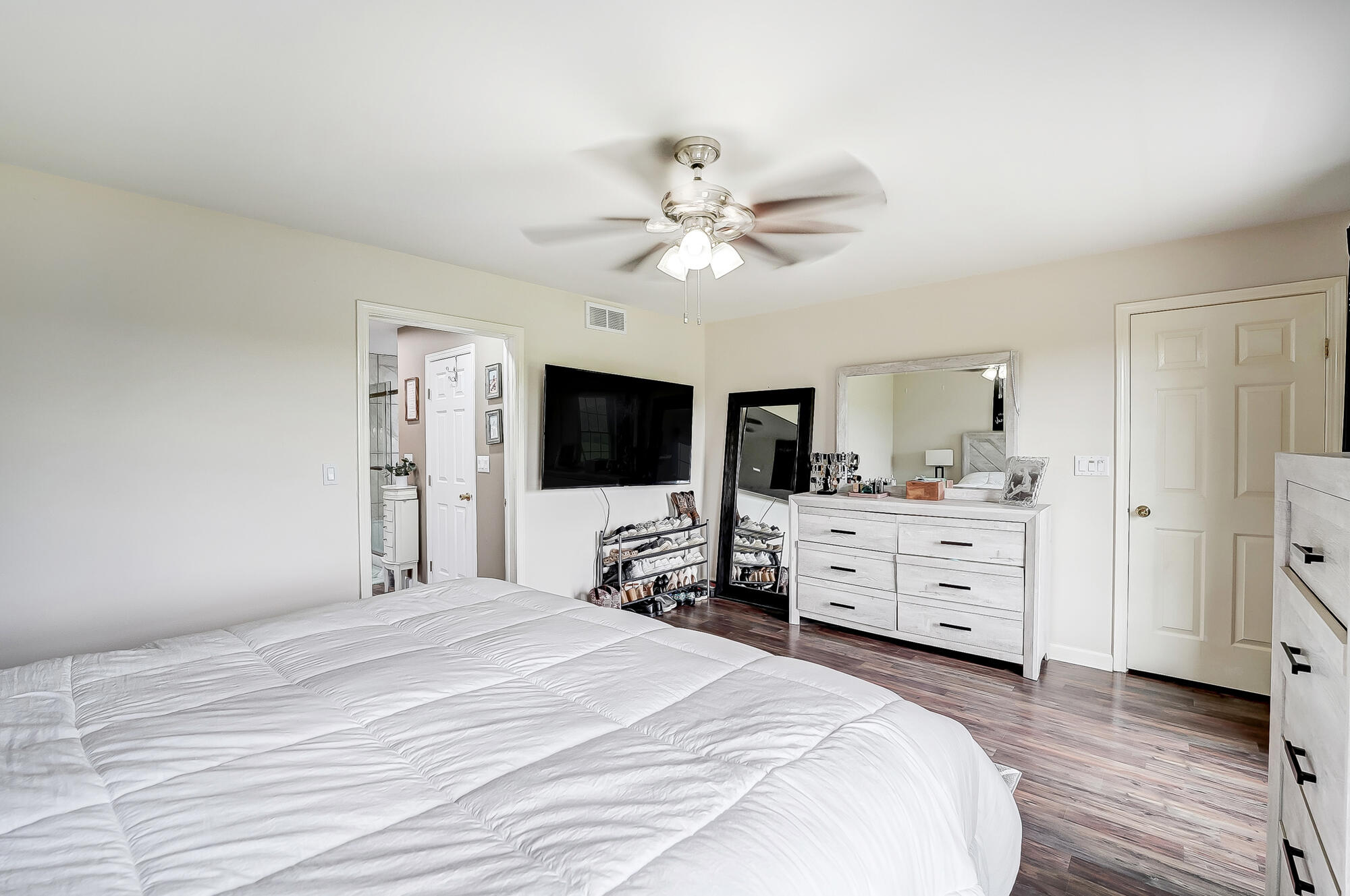 9638 Collett Road Waynesville, OH 45068 - Photo 12 of 108 Gallery Image 12