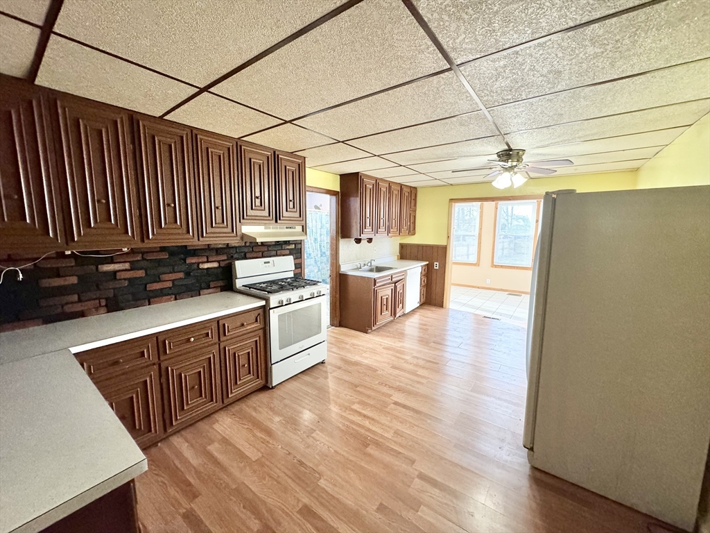 19 Reed Avenue Chicopee, MA 01020 - Photo 25 of 32 Gallery Image 25