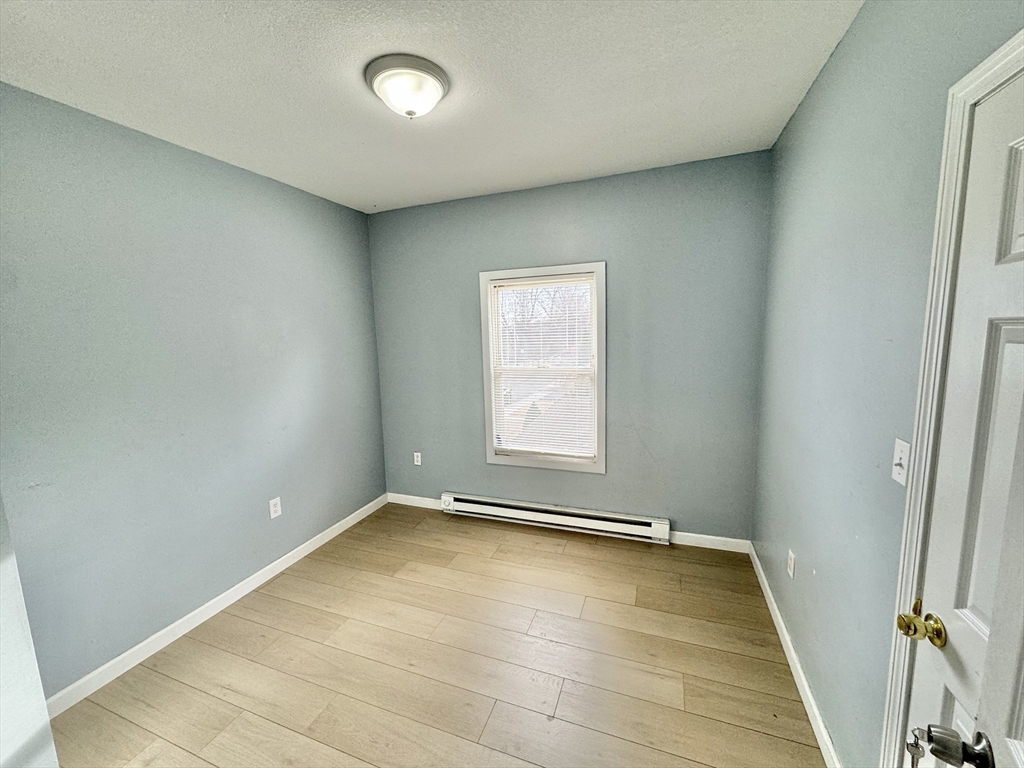 19 Reed Avenue Chicopee, MA 01020 - Photo 9 of 32 Gallery Image 9