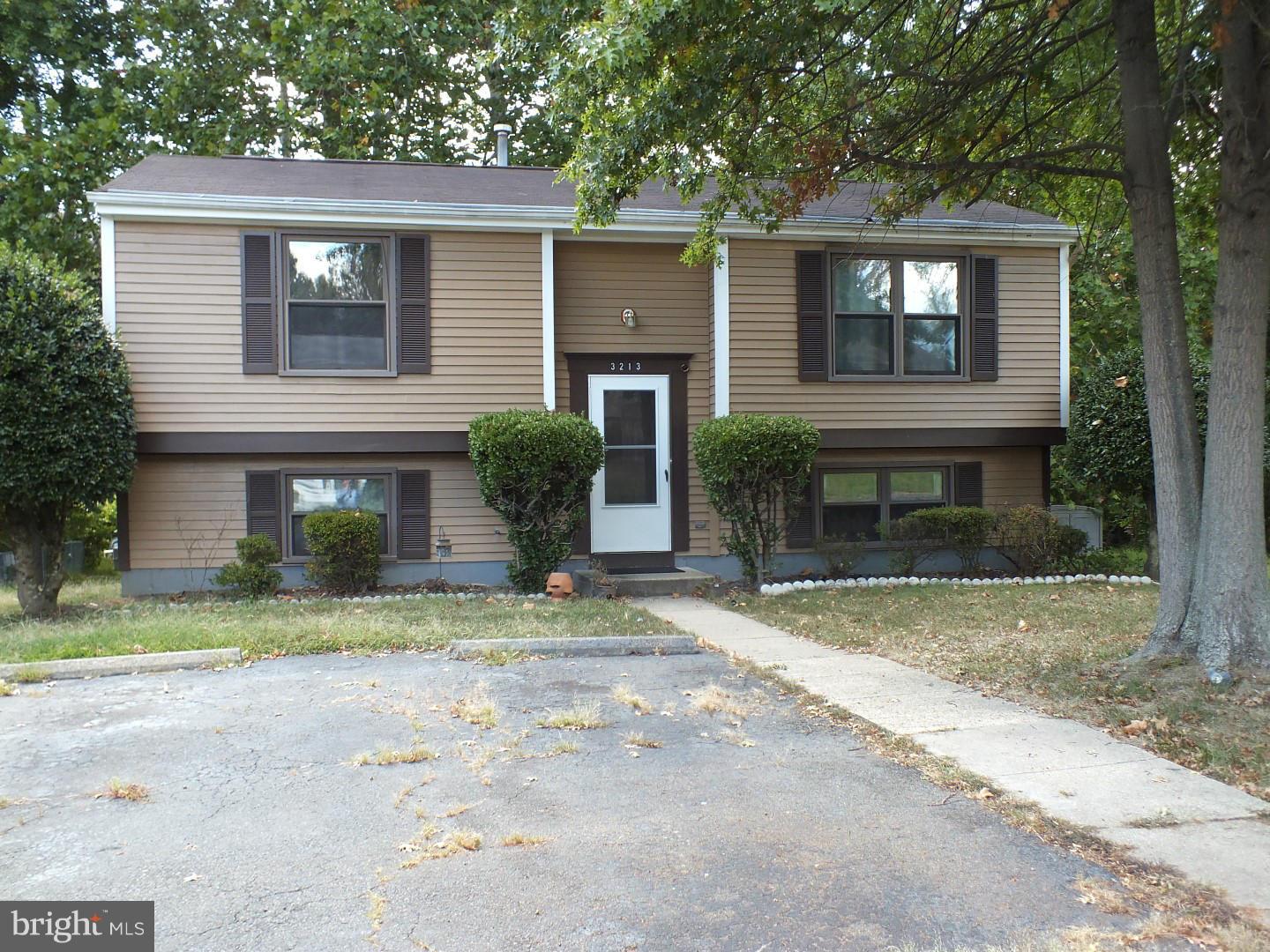 Exterior (Front)
