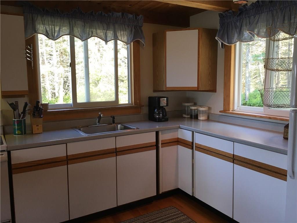95 Dyer's Island Road Vinalhaven, ME 04863 - Photo 11 of 33 Photo