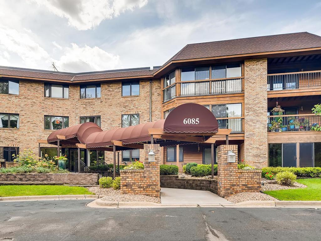 6085 Rowland Road, Unit 103 Minnetonka, MN 55343 - Photo 1 of 6 Gallery Image 1