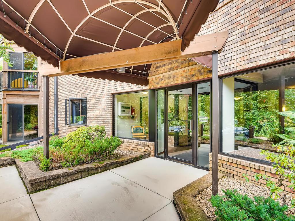 6085 Rowland Road, Unit 103 Minnetonka, MN 55343 - Photo 4 of 6 Gallery Image 4