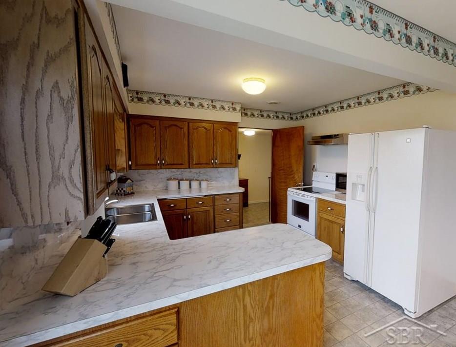 5612 Mackinaw Road Saginaw, MI 48604 - Photo 7 of 10 31396064-6.JPG