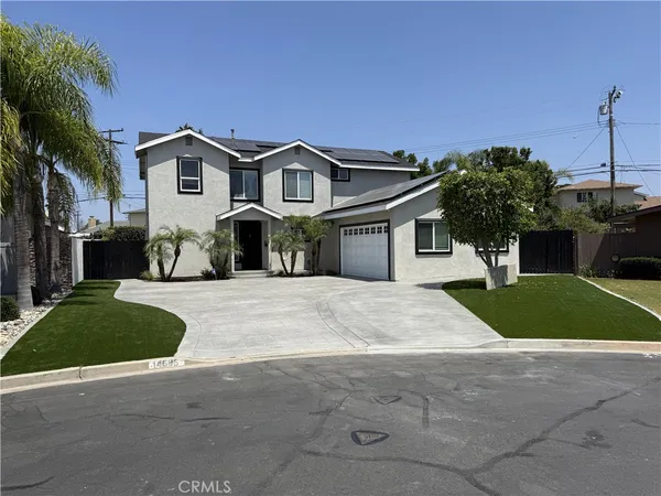 $5,800 | 14695 Candeda Place, Unit 1, Tustin, CA 92780