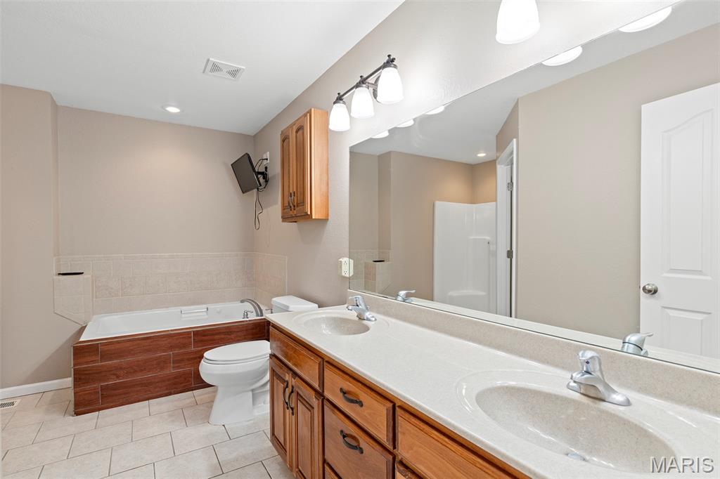 230 Sweet Valley Circle Crocker, MO 65452 - Photo 11 of 35