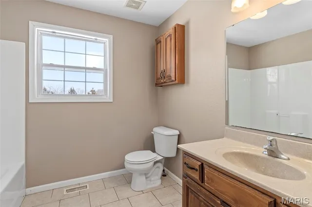 $365,000 | 230 Sweet Valley Circle, Crocker, MO 65452