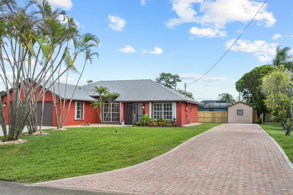 $559,900 | 4824 Southeast Pilot Way, Stuart, FL 34997