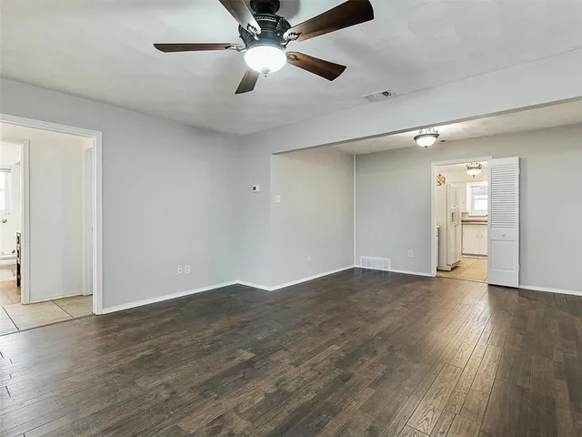 $1,995 | 7022 Kingsbury Drive, Dallas, TX 75231