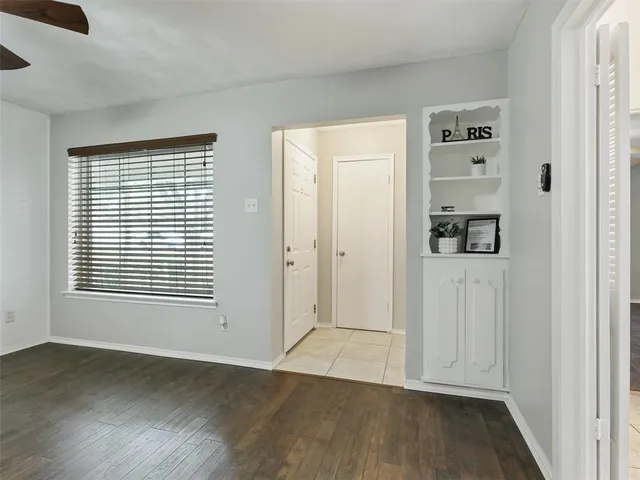 $1,995 | 7022 Kingsbury Drive, Dallas, TX 75231