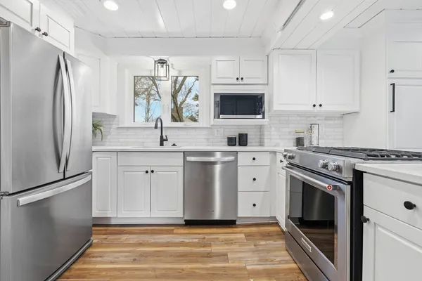 $1,099,000 | 1034 Webster Street, Needham, MA 02492