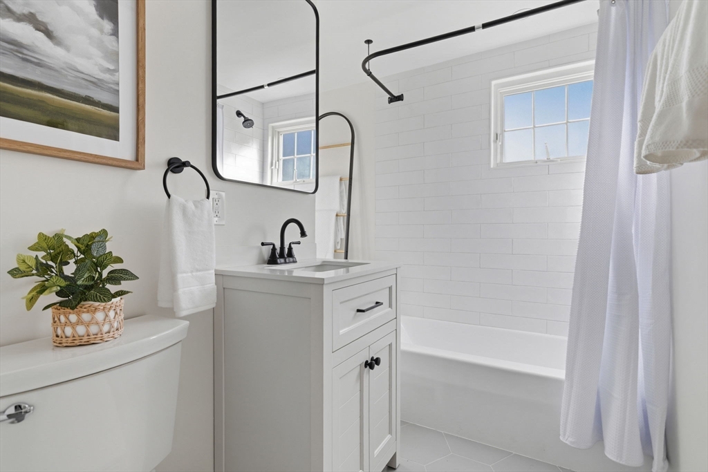 1034 Webster Street Needham, MA 02492 - Photo 12 of 18