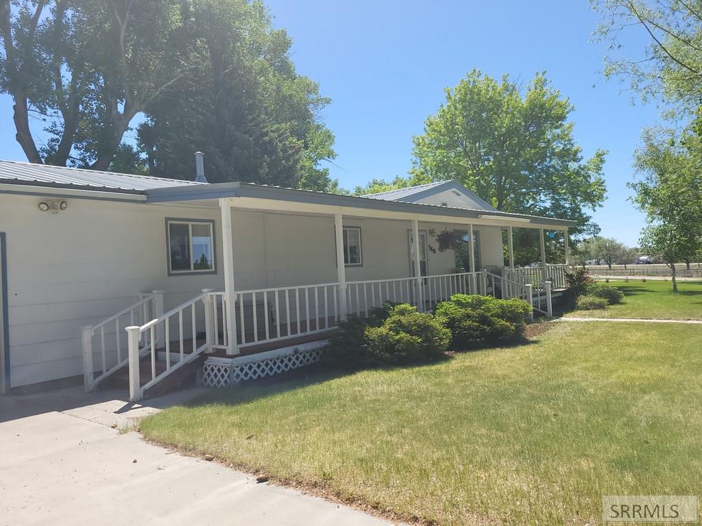 560 North Front Street Arco, ID 83213 - Photo 4 of 48