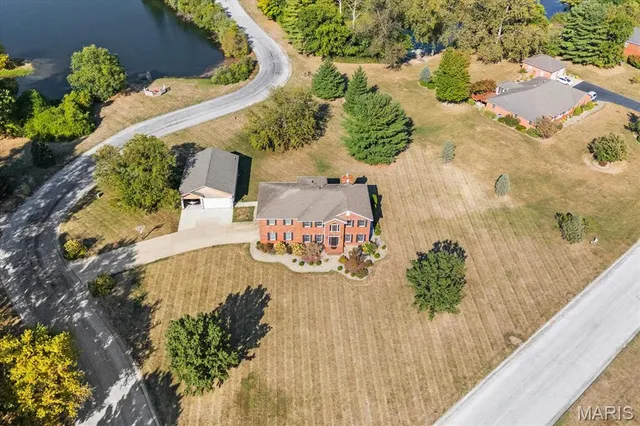 $574,900 | 334 Spring Lake Road, Millstadt, IL 62260