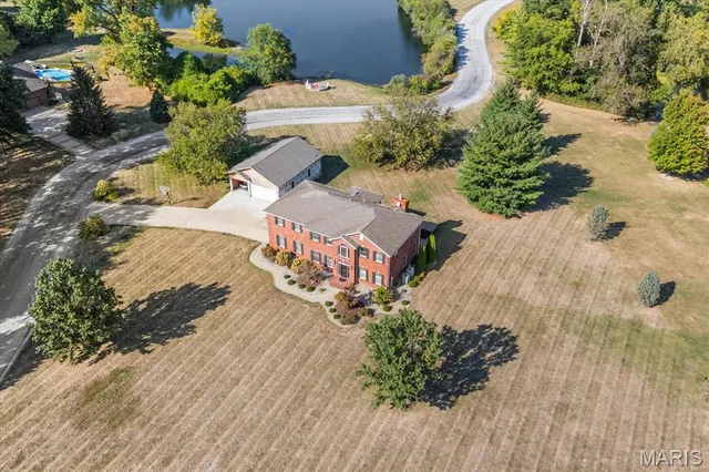 $574,900 | 334 Spring Lake Road, Millstadt, IL 62260