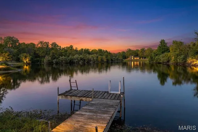 $574,900 | 334 Spring Lake Road, Millstadt, IL 62260