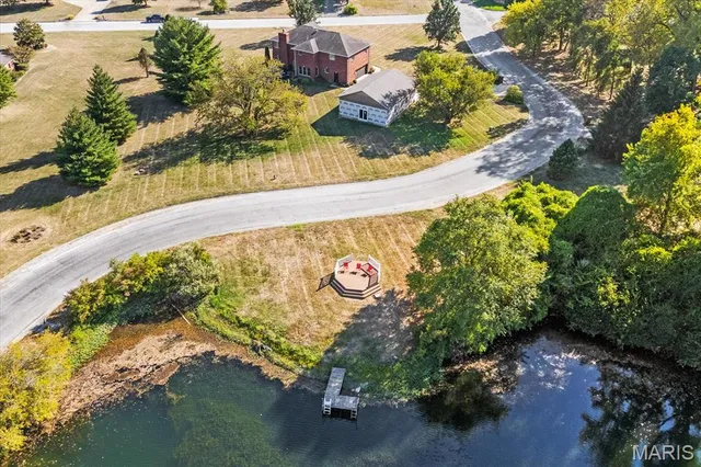 $574,900 | 334 Spring Lake Road, Millstadt, IL 62260