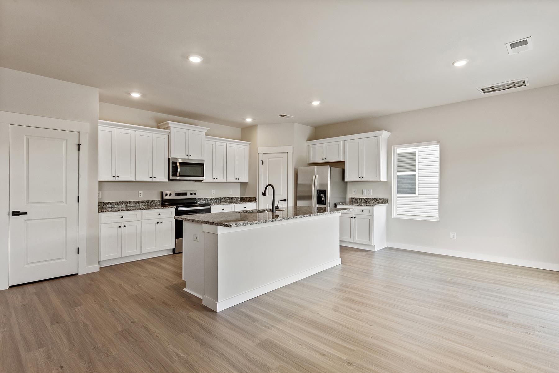 1424 Wild Indigo Way Moore, SC 29369 - Photo 6 of 9