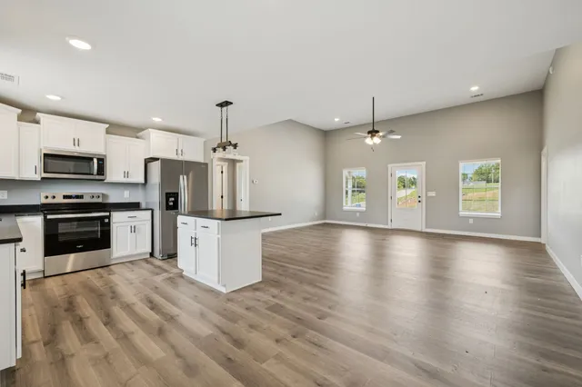 $386,900 | 134 Alice Preston Loop, Gordonsville, TN 38563