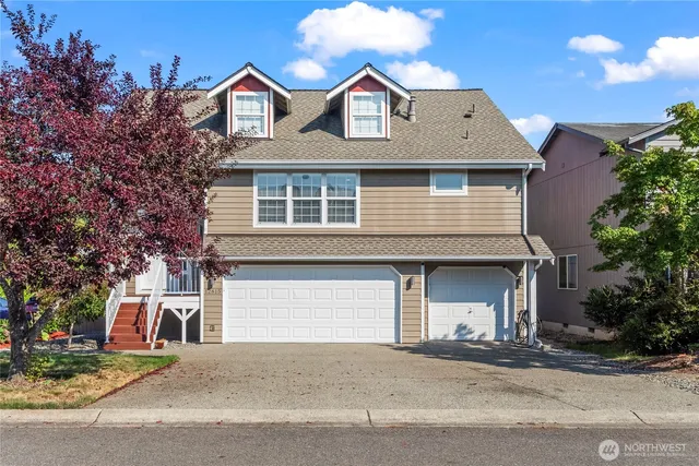 $585,000 | 12815 120th Avenue East, Puyallup, WA 98374