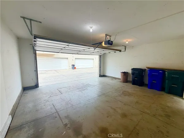$2,150 | 215 North Spruce Avenue, Rialto, CA 92376