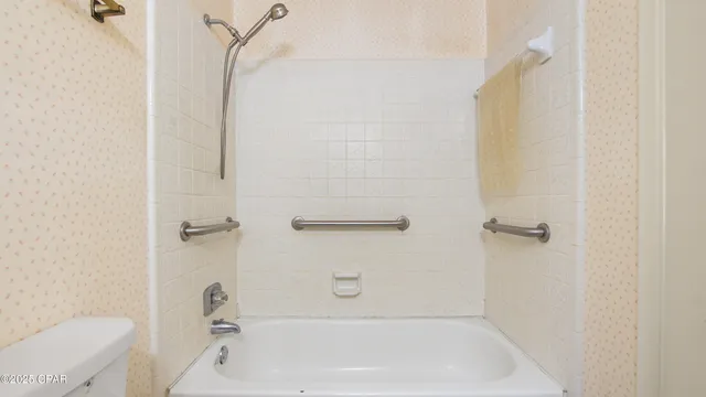 $359,000 | 4320 Northshore Road, Lynn Haven, FL 32444