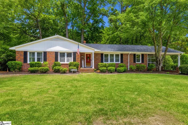 $239,900 | 803 Calvert Avenue, Clinton, SC 29325