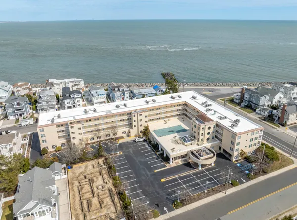 $1,250,000 | 700 1st, Unit 215, Avalon, NJ 08202