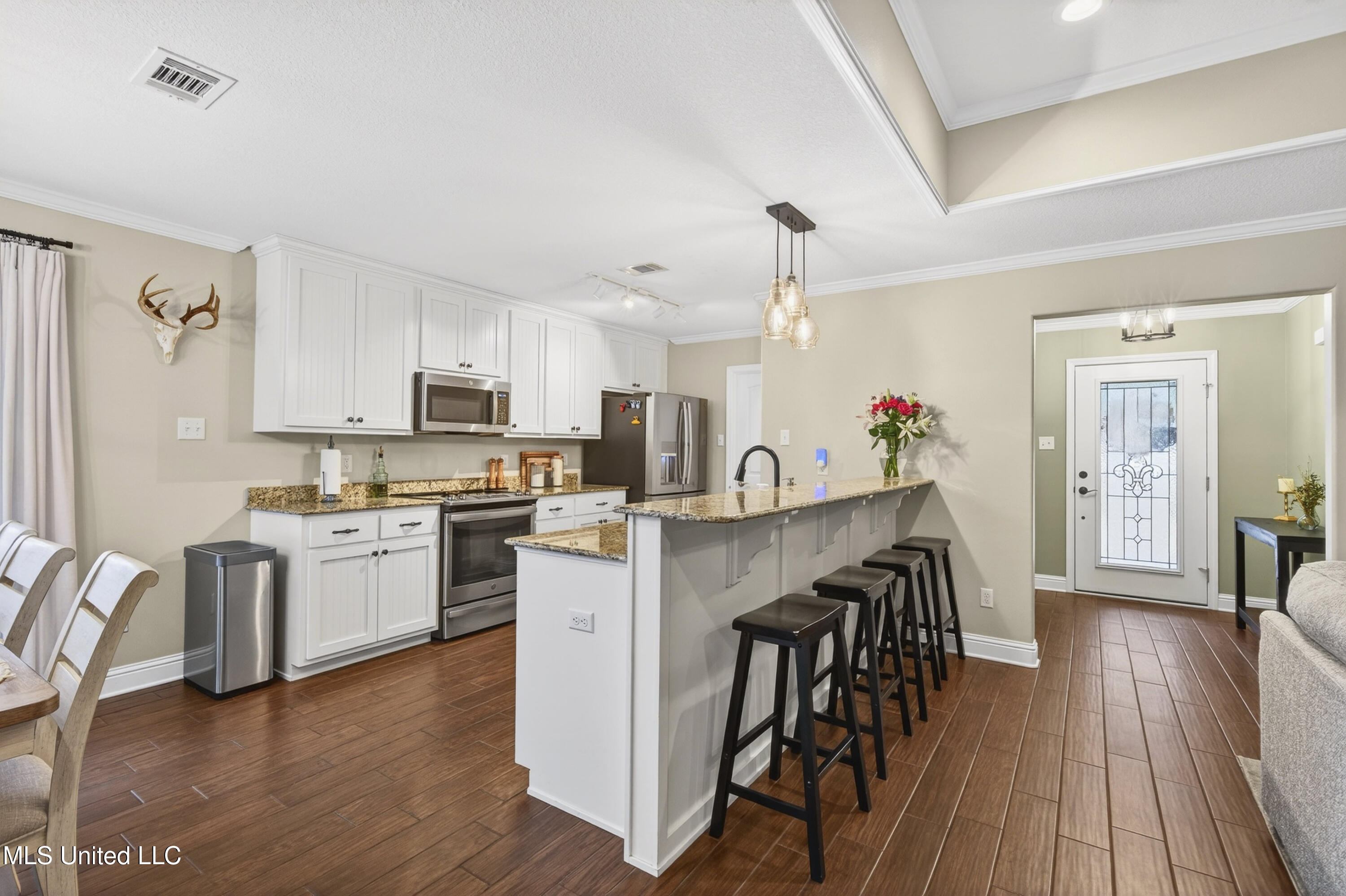 14171 Jim Byrd Road Biloxi, MS 39532 - Photo 12 of 47 14171JimByrdRd-10
