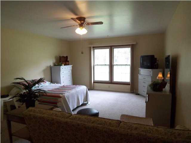 5166 Sleepy Hollow Road Newburgh, IN 47630 - Photo 10 of 30 Gallery Image 10