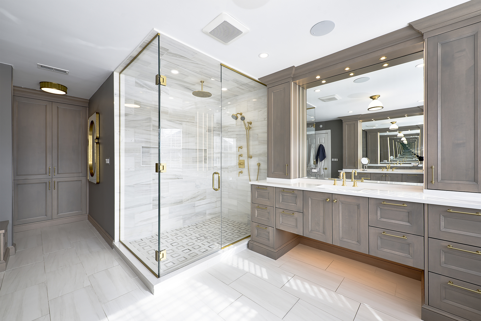 500 Stone Canyon Circle Inverness, IL 60010 - Photo 20 of 33 a bathroom with a glass shower door and a sink