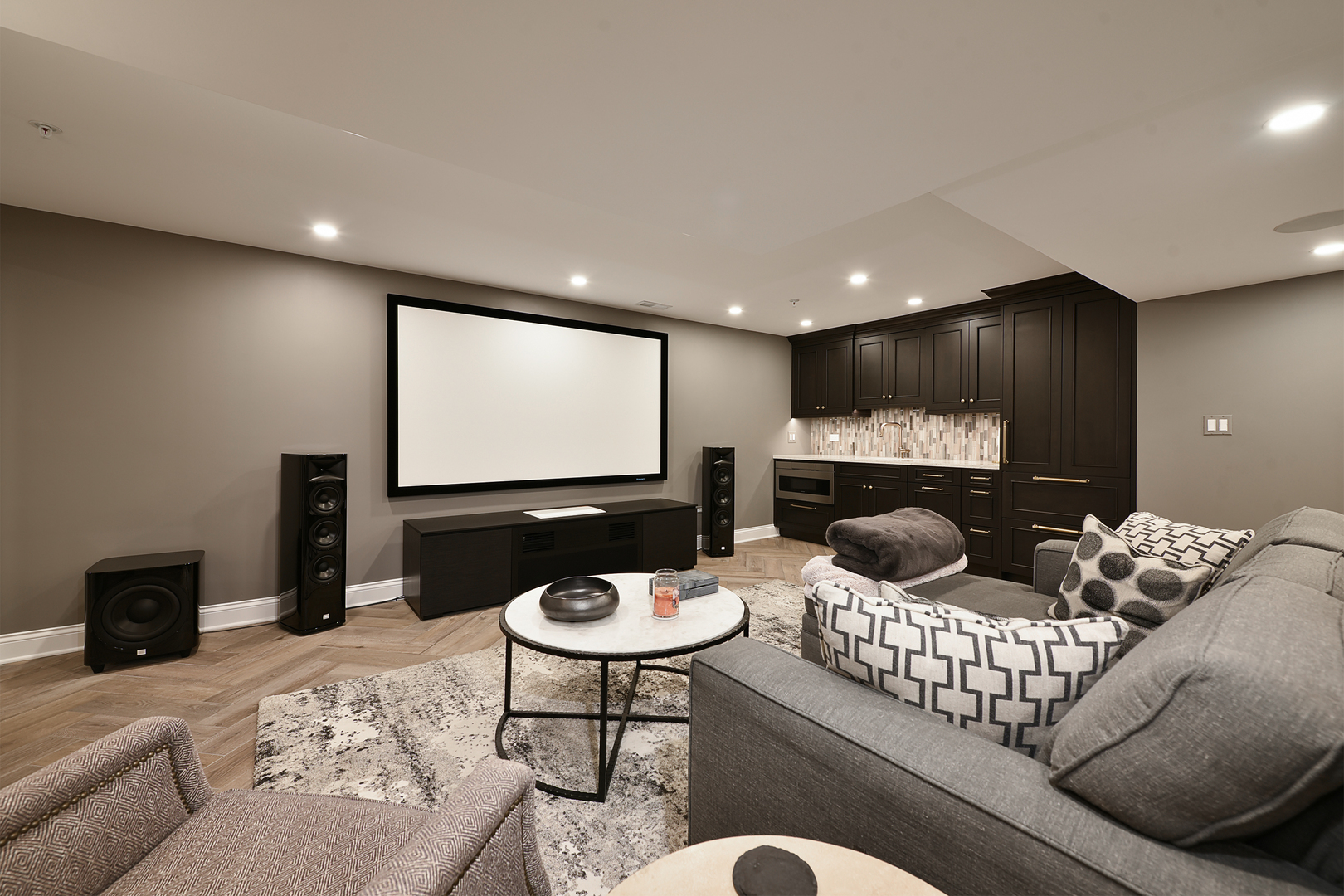 500 Stone Canyon Circle Inverness, IL 60010 - Photo 29 of 33 a living room with furniture and a flat screen tv
