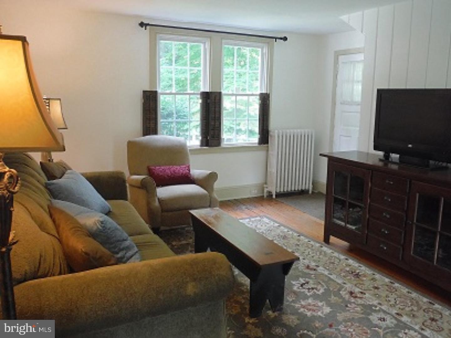 810 Pugh Road Wayne, PA 19087 - Photo 3 of 24