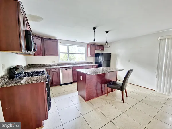 $3,050 | 8 Gruenther Court, Rockville, MD 20851