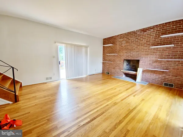 $3,050 | 8 Gruenther Court, Rockville, MD 20851