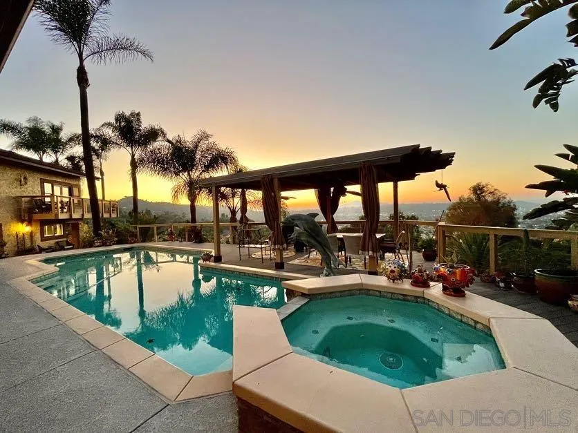 5346 Grandridge Road El Cajon, CA 92020 - Photo 3 of 50 Gallery Image 3