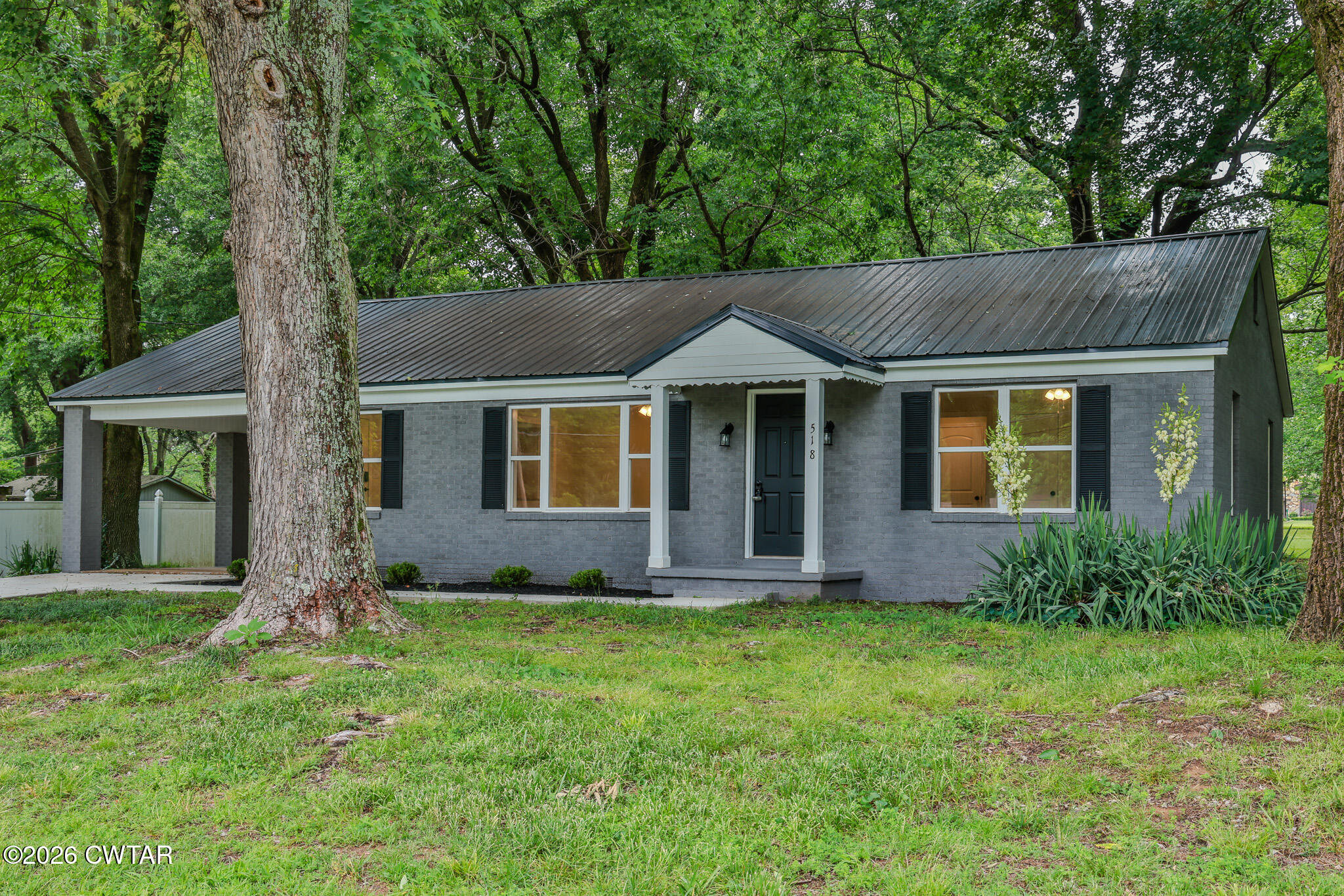 518 K Street Martin, TN 38237 - Photo 2 of 25 FT8A9708