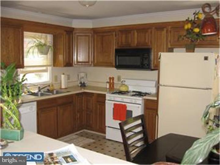 277 Berlin Road Clementon, NJ 08021 - Photo 7 of 15