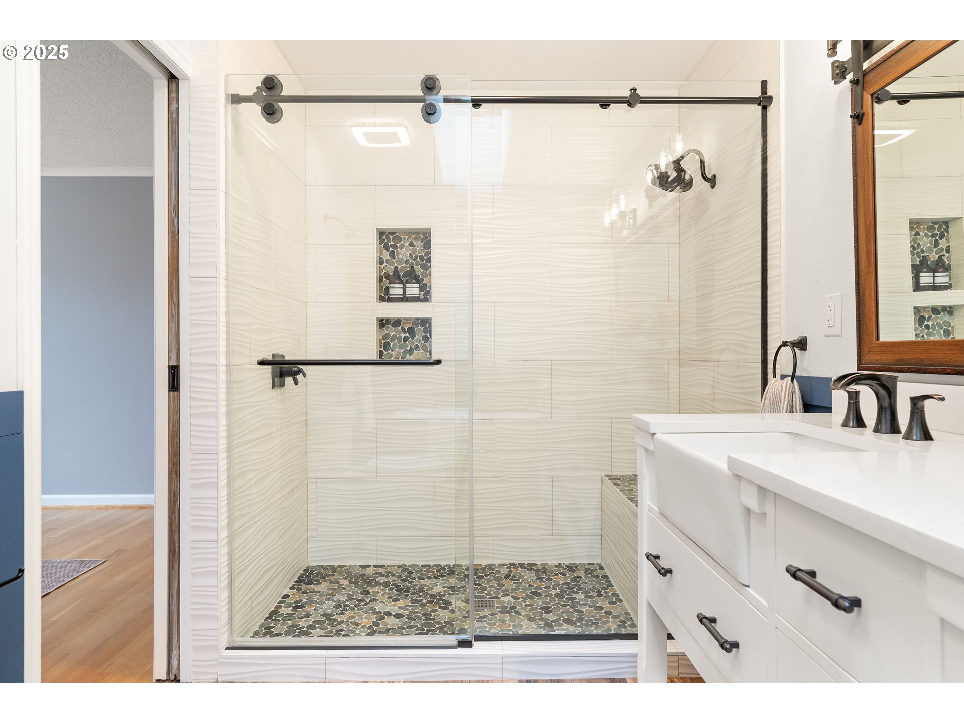 6413 Southwest Brugger Street Portland, OR 97219 - Photo 19 of 48 Gallery Image 19