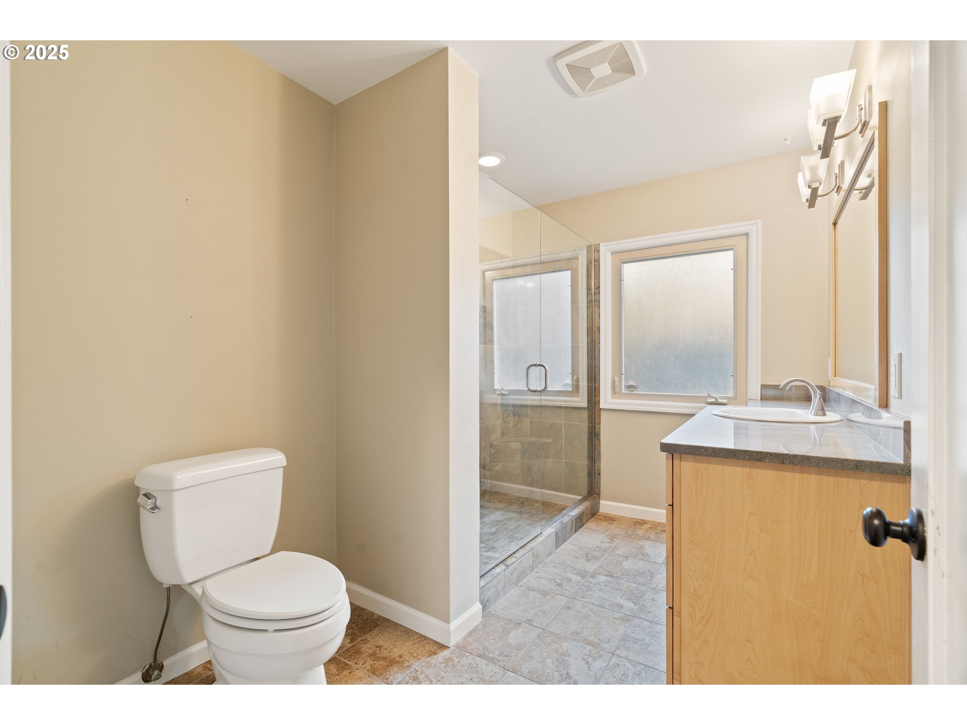 6413 Southwest Brugger Street Portland, OR 97219 - Photo 25 of 48 Gallery Image 25