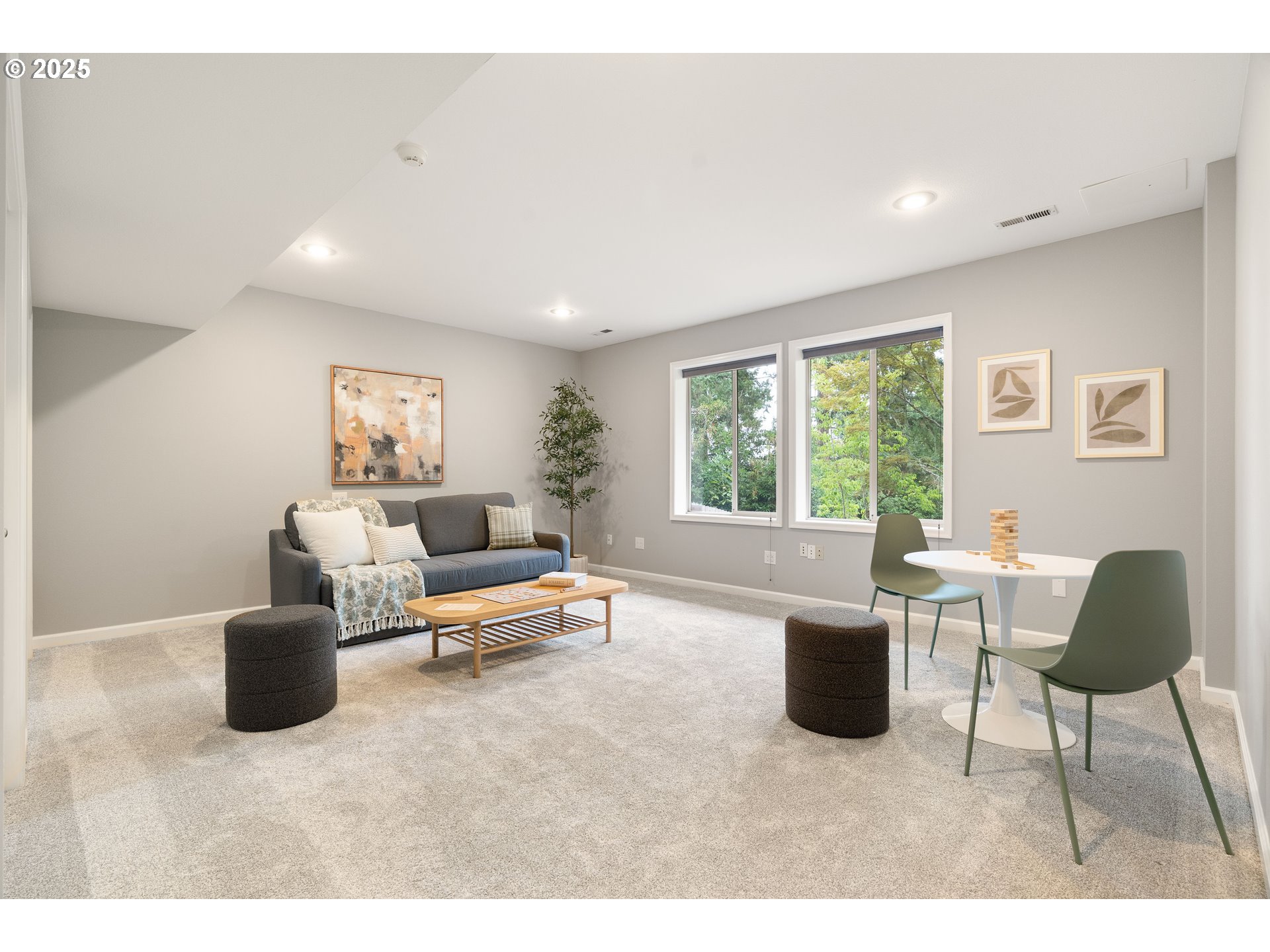 6413 Southwest Brugger Street Portland, OR 97219 - Photo 26 of 48 Gallery Image 26