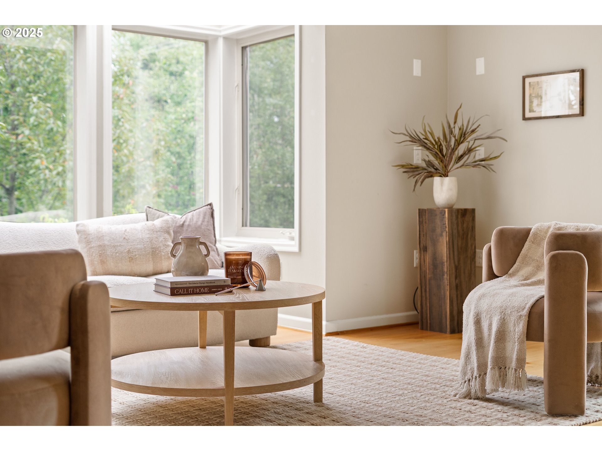 6413 Southwest Brugger Street Portland, OR 97219 - Photo 4 of 48 Gallery Image 4