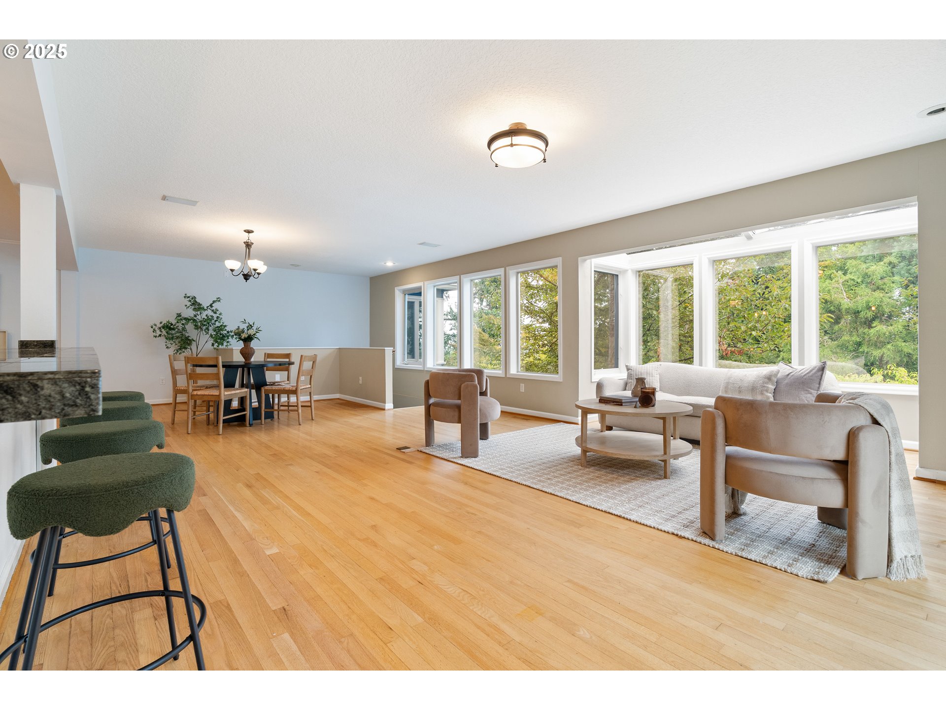 6413 Southwest Brugger Street Portland, OR 97219 - Photo 5 of 48 Gallery Image 5