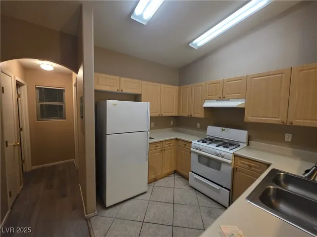 $1,450 | 9338 Square Dance Place, Unit 101, Las Vegas, NV 89178