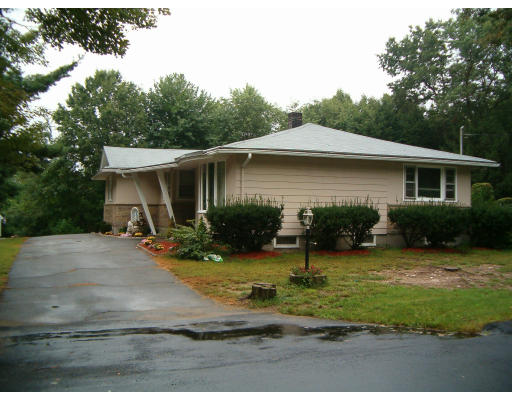 14 Pilgrim Road Lawrence, MA 01843 - Photo 5 of 9 Gallery Image 5